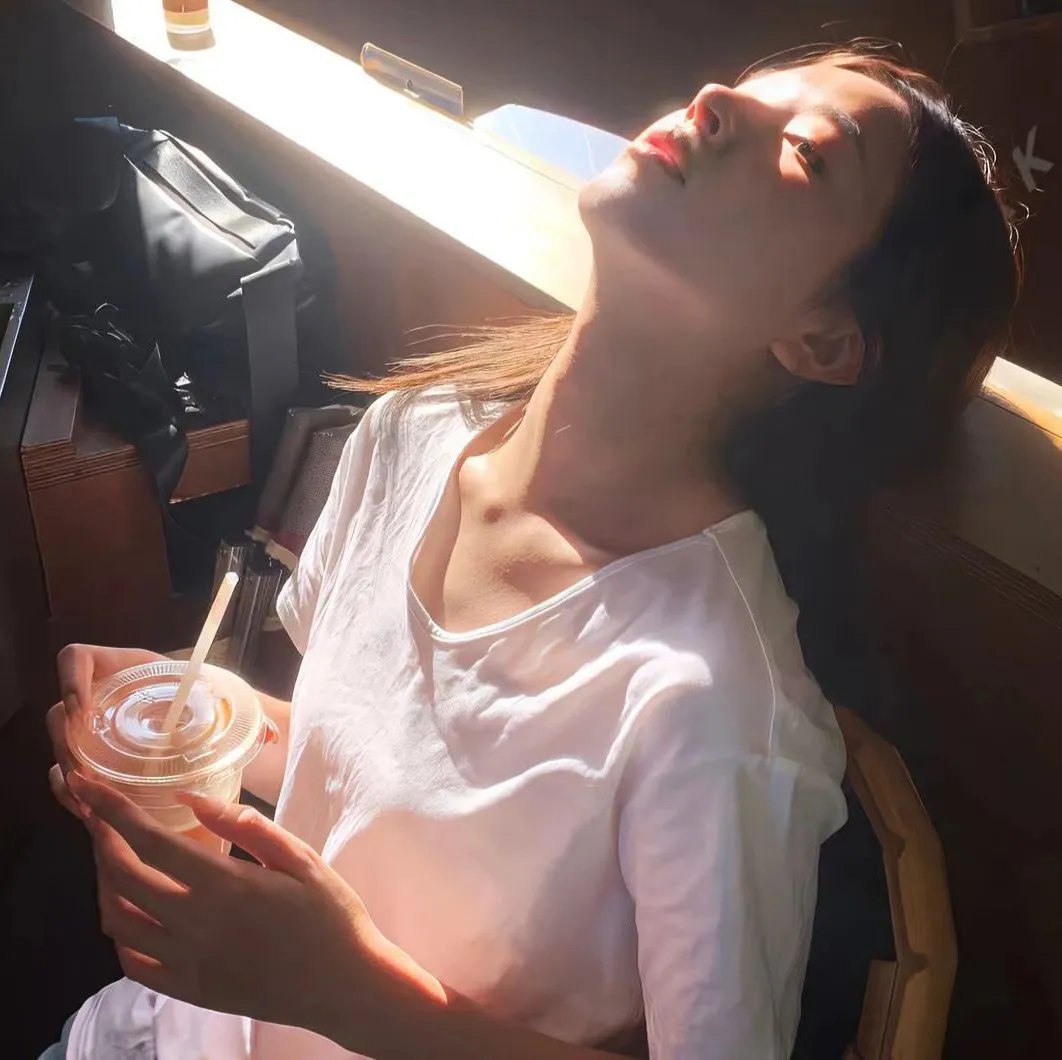 柏婷娜小姐国语